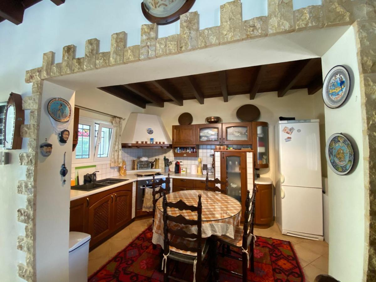 איגוסטינה Manos' Traditional Maisonette מראה חיצוני תמונה