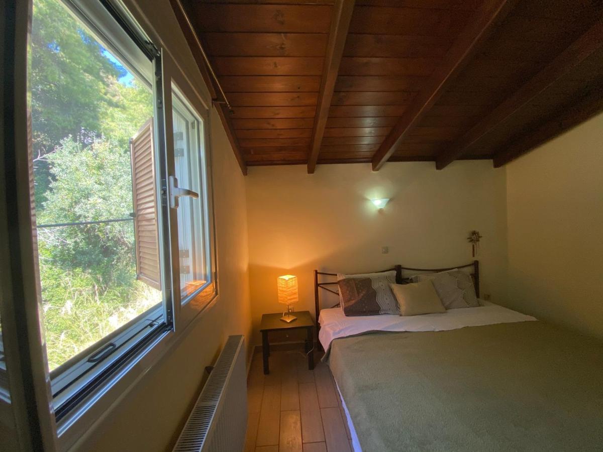 איגוסטינה Manos' Traditional Maisonette מראה חיצוני תמונה