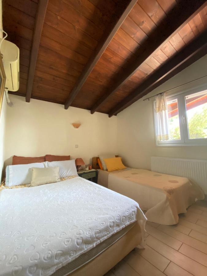 איגוסטינה Manos' Traditional Maisonette מראה חיצוני תמונה