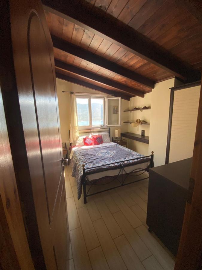 איגוסטינה Manos' Traditional Maisonette מראה חיצוני תמונה