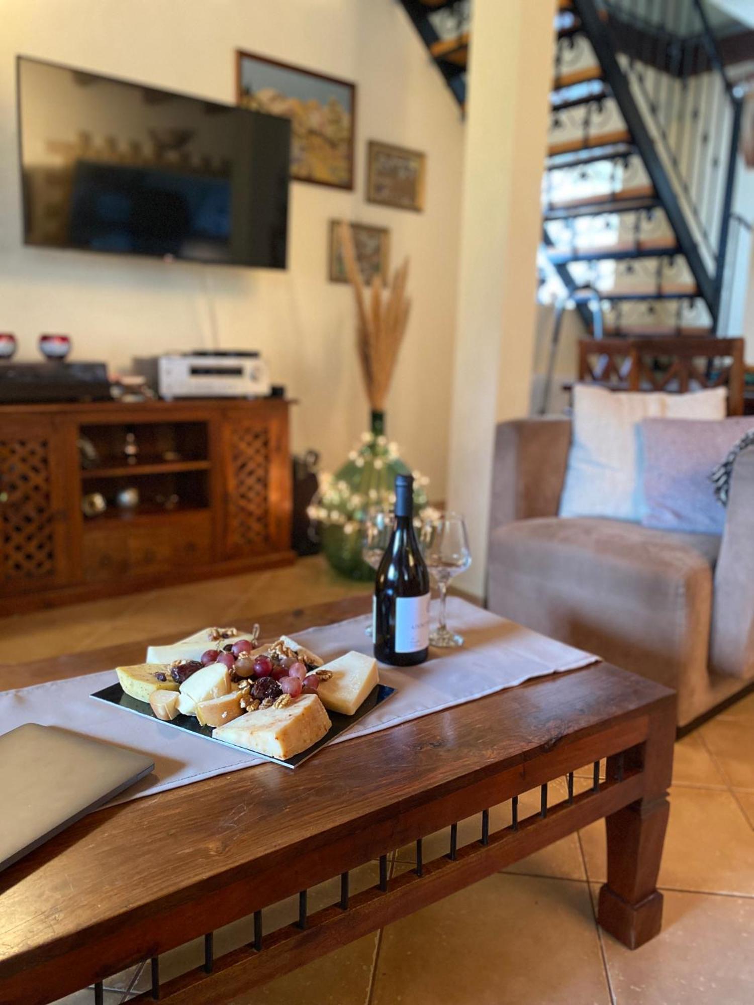 איגוסטינה Manos' Traditional Maisonette מראה חיצוני תמונה